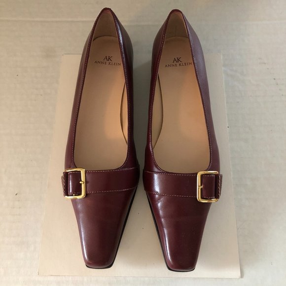 * SOLD * AK Anne Klein - slip-on - Picture 3 of 10